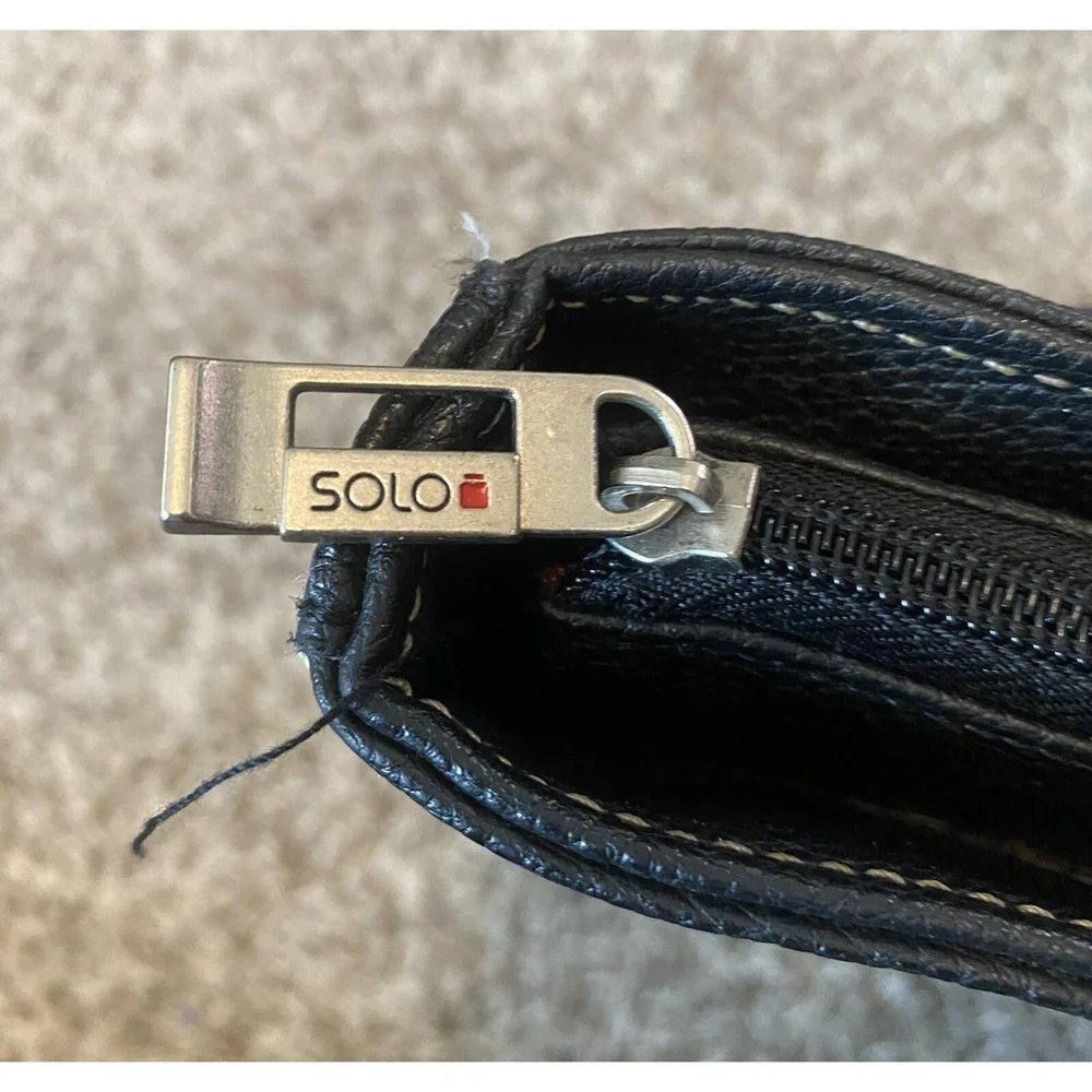 SOLO Black Leather Double Strap Computer Laptop Bag - Large with Red Interiors